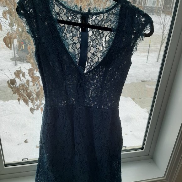Dress - Picture 1 of 2